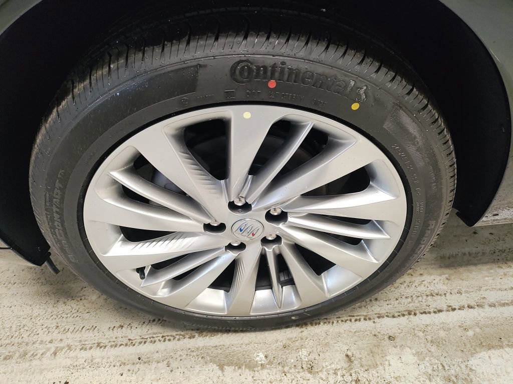 New 2026 Buick Envision Avenir image 20