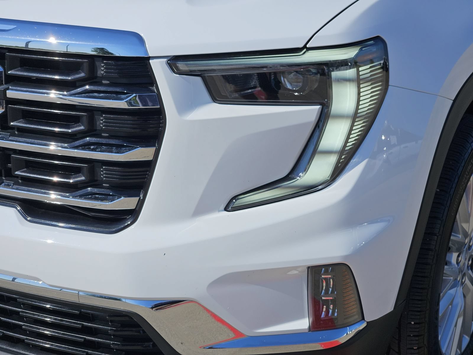Certified 2026 GMC Acadia Elevation w/ Elevation Premium Package FWD image 10
