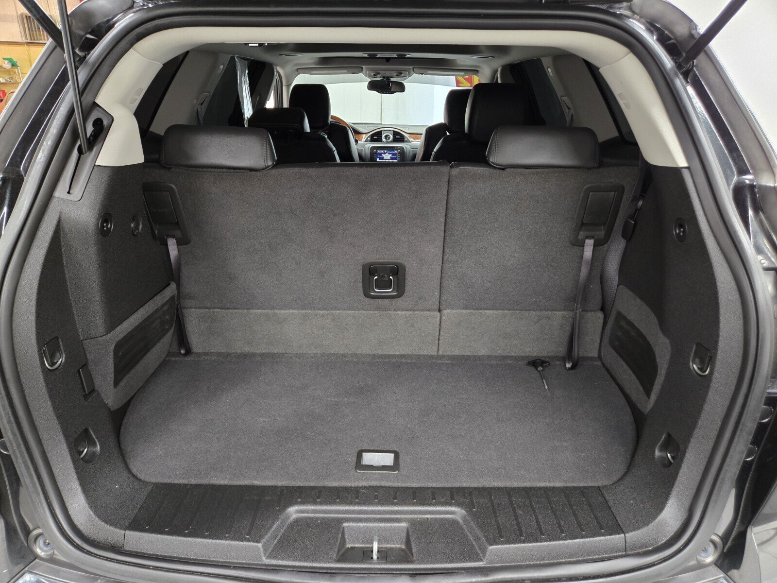 Used 2012 Buick Enclave Premium FWD image 11