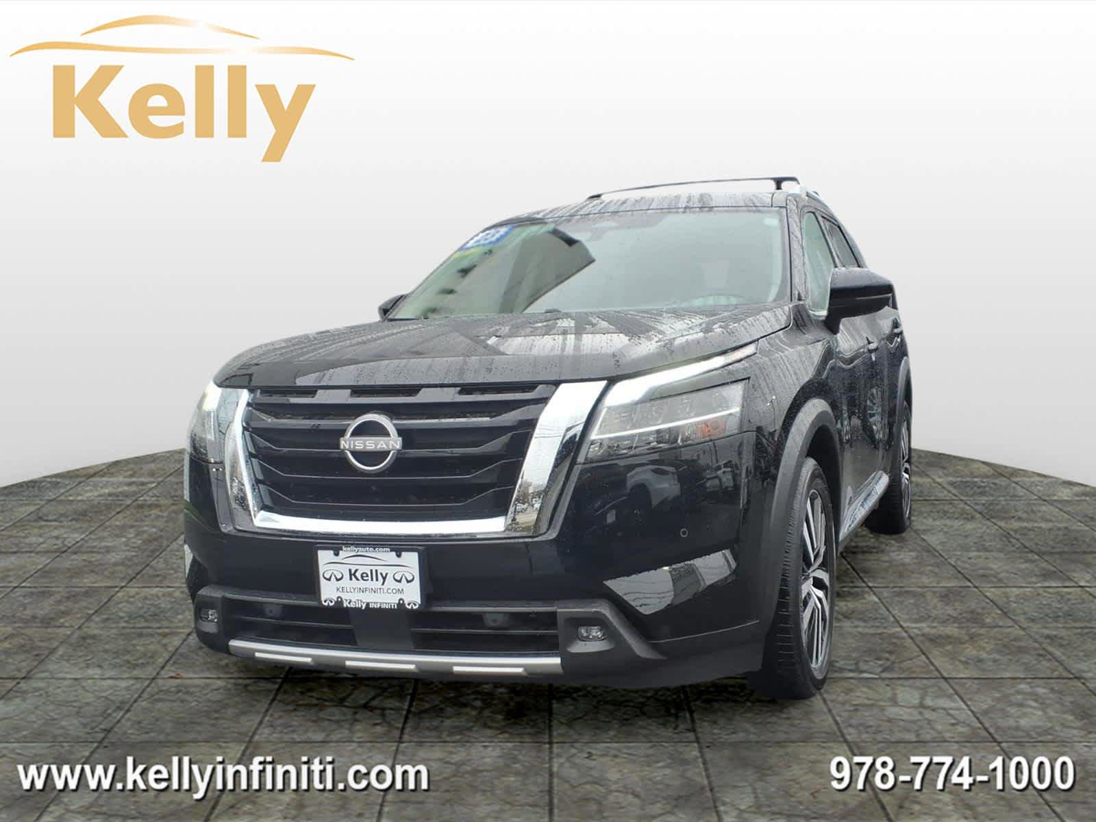 Used 2023 Nissan Pathfinder Platinum w/ Cargo Package