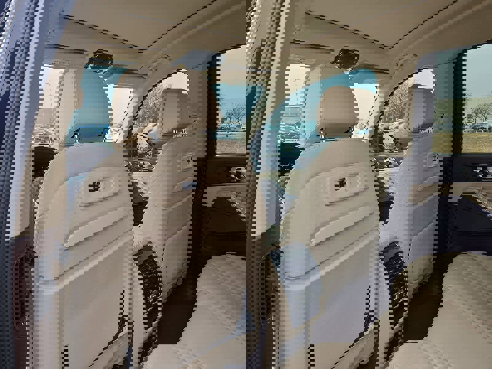 Used 2019 BMW X7 xDrive40i w/ Premium Package image 17