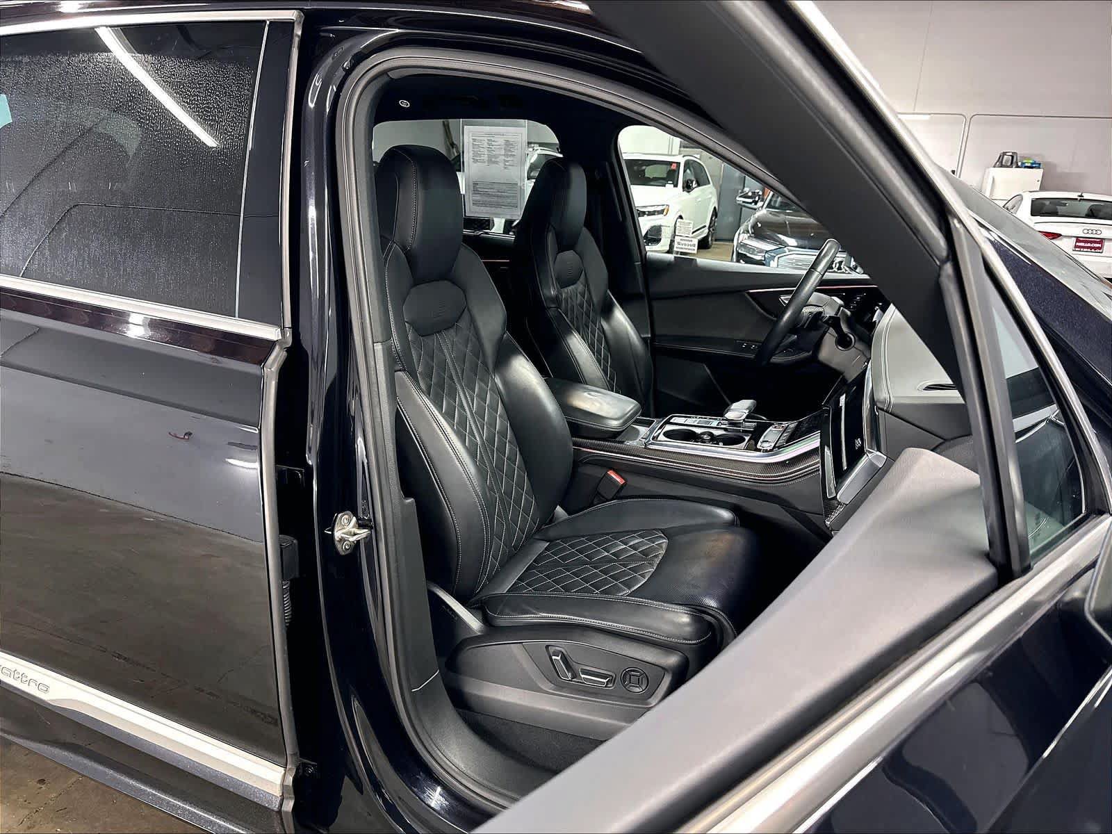 Used 2021 Audi SQ7 Premium Plus w/ Executive Package AWD/4WD image 10