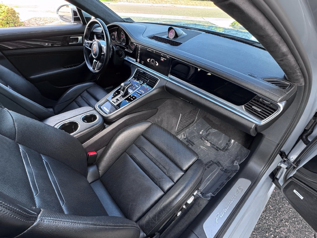 Used 2018 Porsche Panamera 4S AWD/4WD image 37