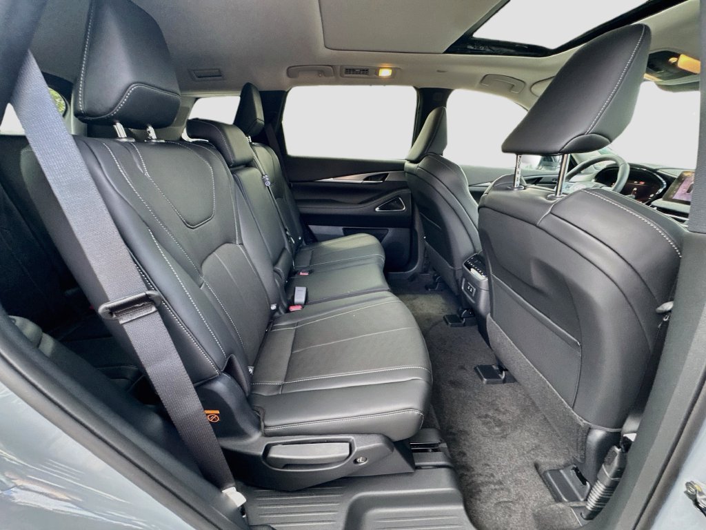 New 2027 INFINITI QX60 Luxe w/ Cargo Package FWD image 30