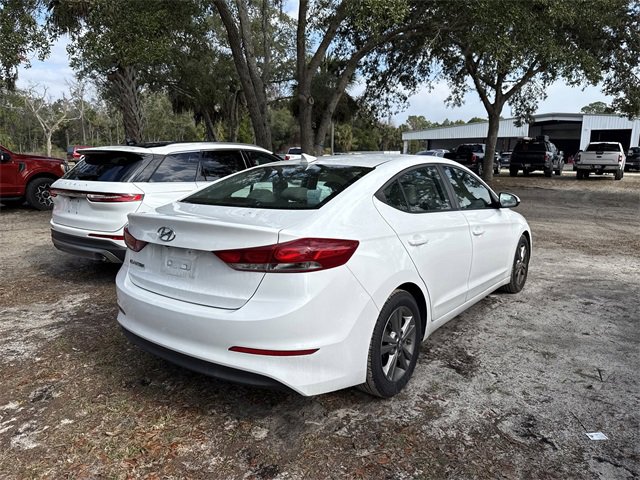 Used 2017 Hyundai Elantra SE image 6