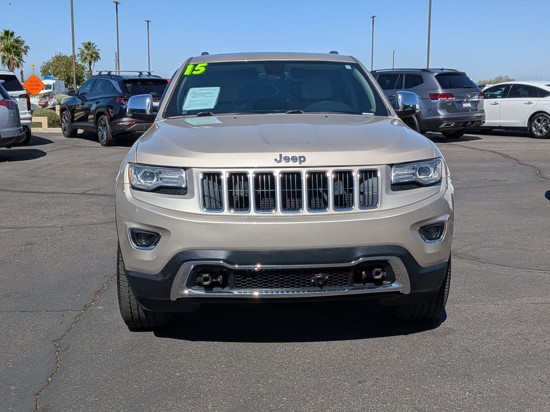 Used 2015 Jeep Grand Cherokee Limited w/ Luxury Group II AWD/4WD image 2