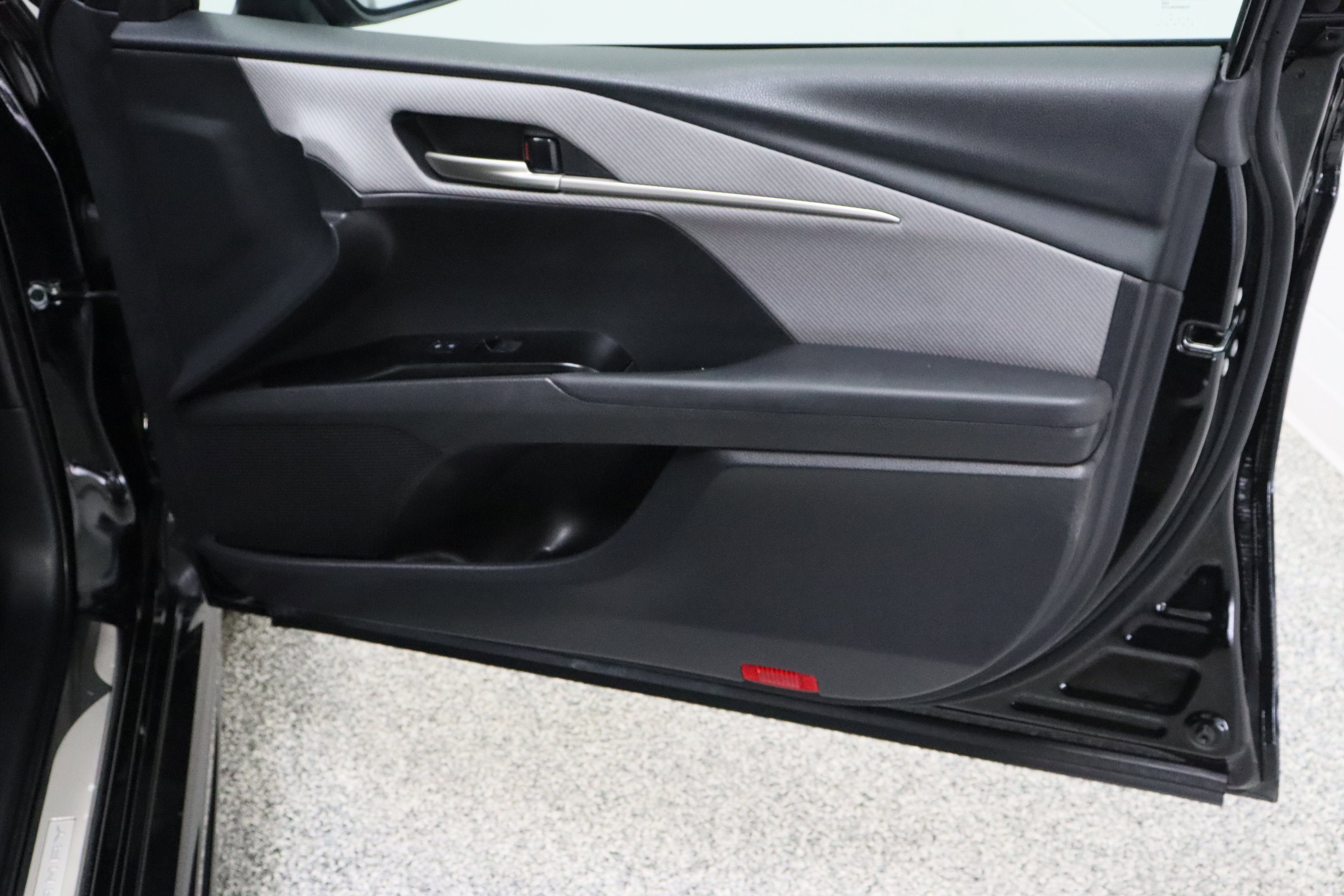 Certified 2025 Toyota Camry SE image 35