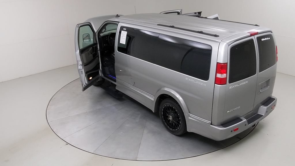 Used 2020 Chevrolet Express 2500 w/ Enhanced Convenience Package RWD image 55