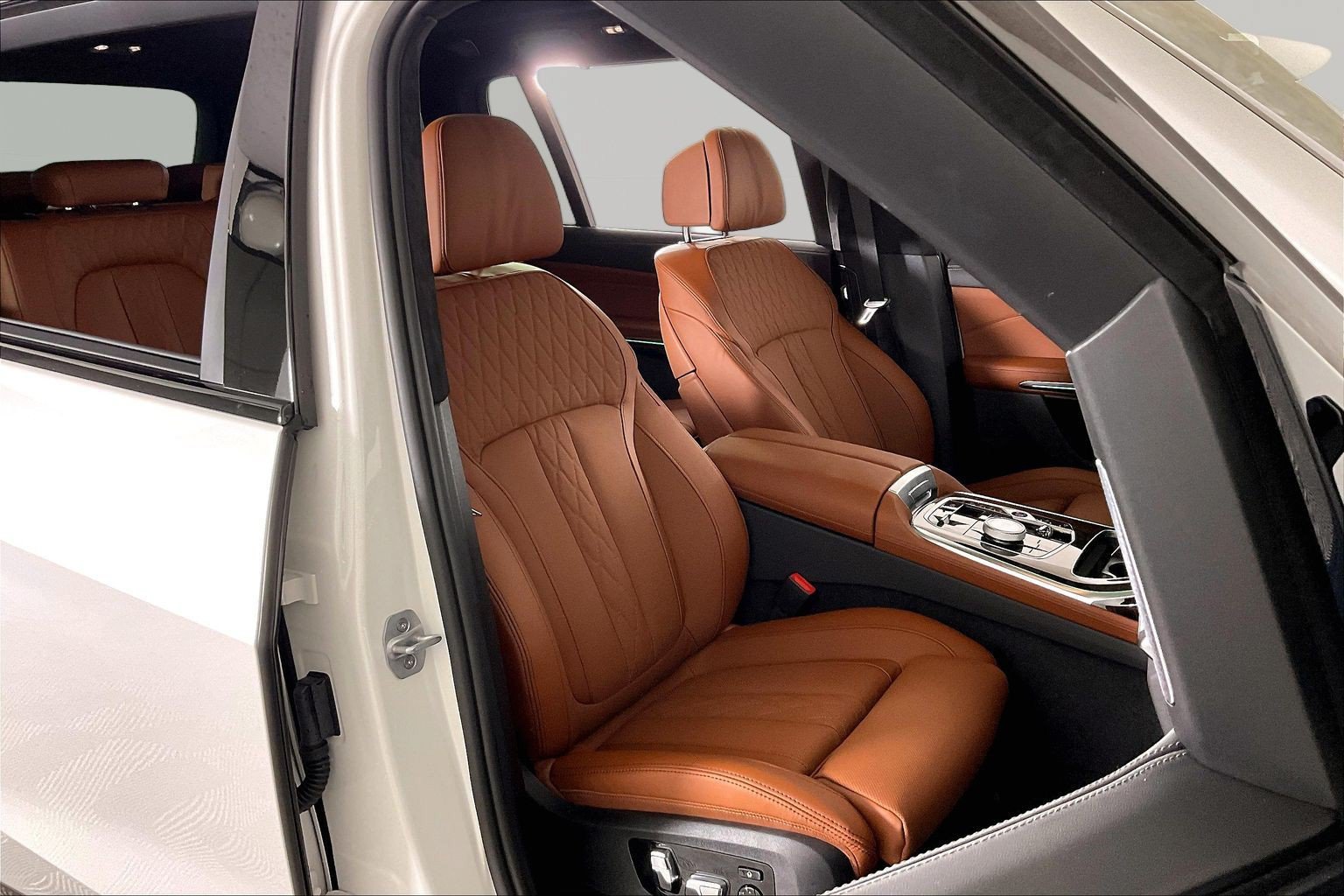 New 2027 BMW X7 M60i AWD/4WD image 15