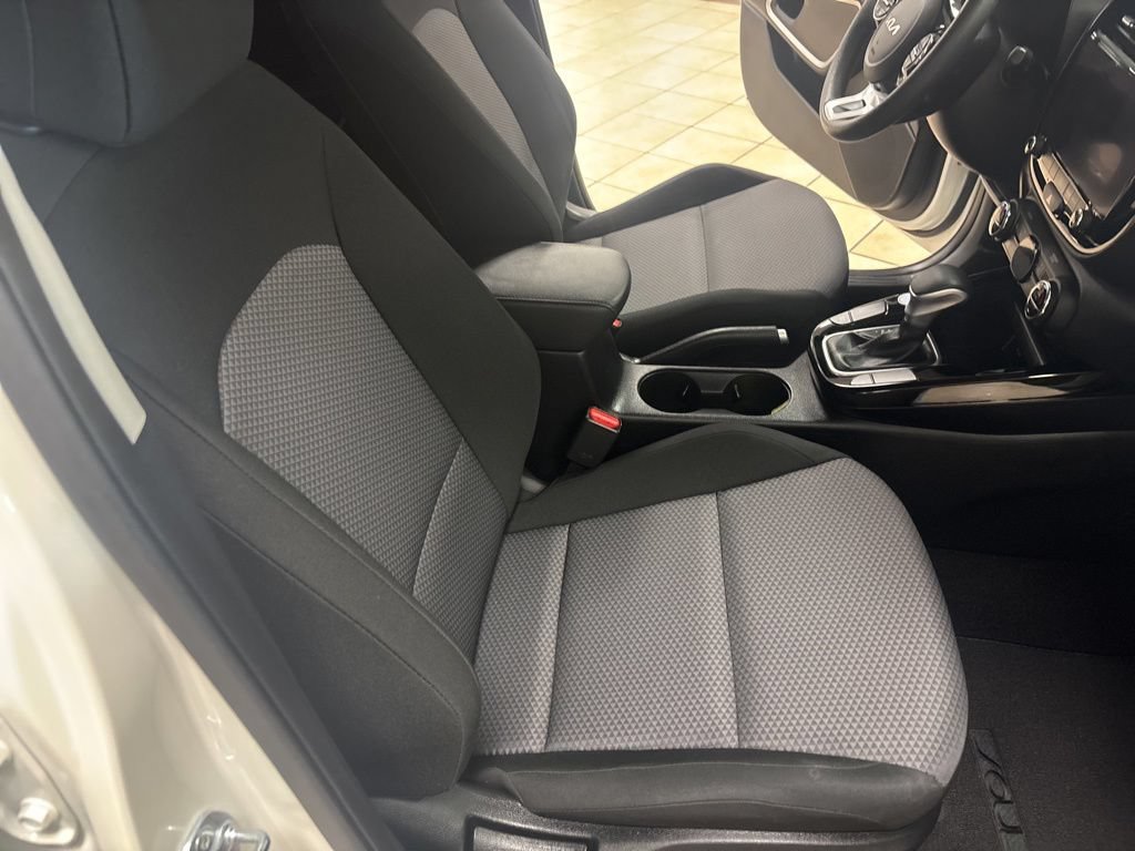 Used 2024 Kia Soul S FWD image 29