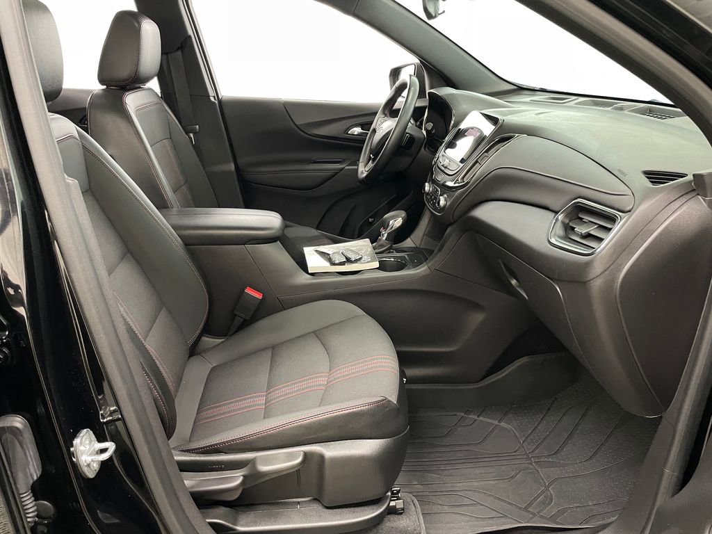 Used 2024 Chevrolet Equinox RS image 37