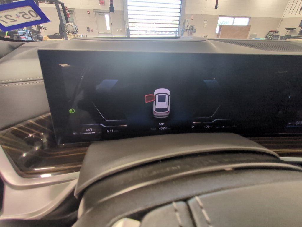 Used 2026 BMW X5 sDrive40i RWD image 14
