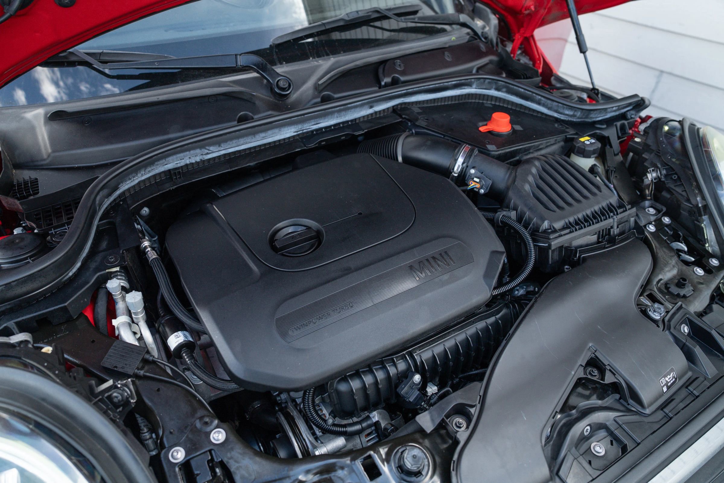 Used 2020 MINI Cooper 2-Door Hardtop FWD image 9