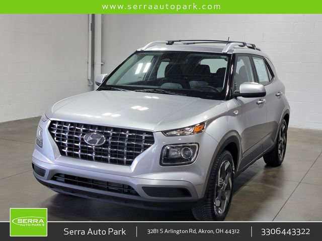 Used 2023 Hyundai Venue SEL w/ Cargo Package FWD image 1