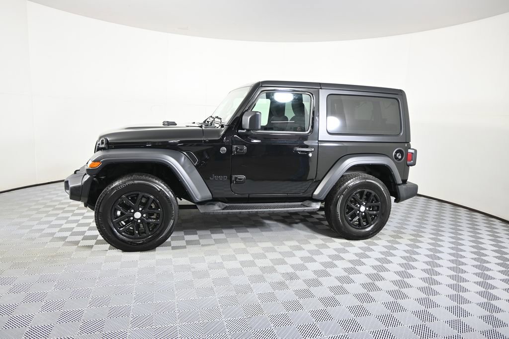 Used 2023 Jeep Wrangler Sport S image 2