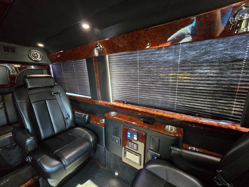 Used 2014 Mercedes-Benz Sprinter 2500 image 13