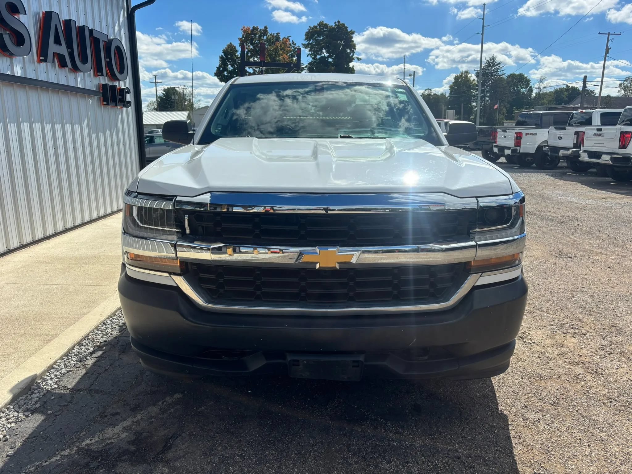 Used 2018 Chevrolet Silverado 1500 W/T w/ WT Convenience Package AWD/4WD image 12