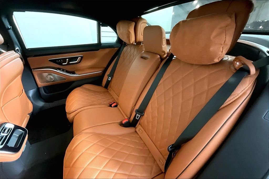 New 2026 Mercedes-Benz S 580 4MATIC Sedan image 10