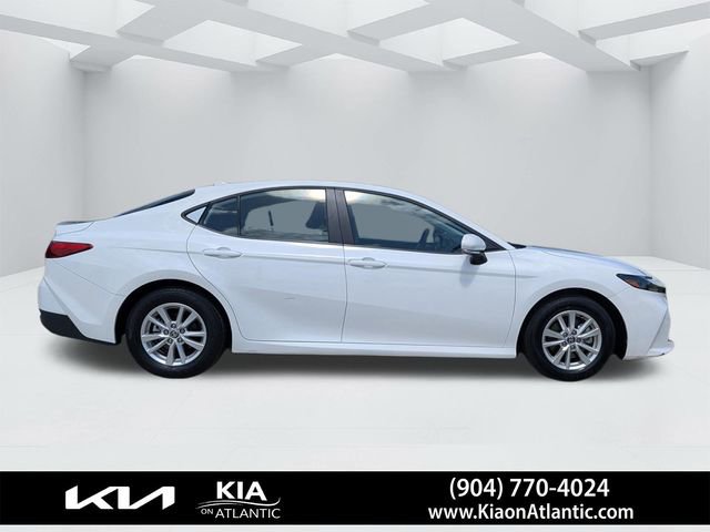 Used 2025 Toyota Camry LE FWD image 2