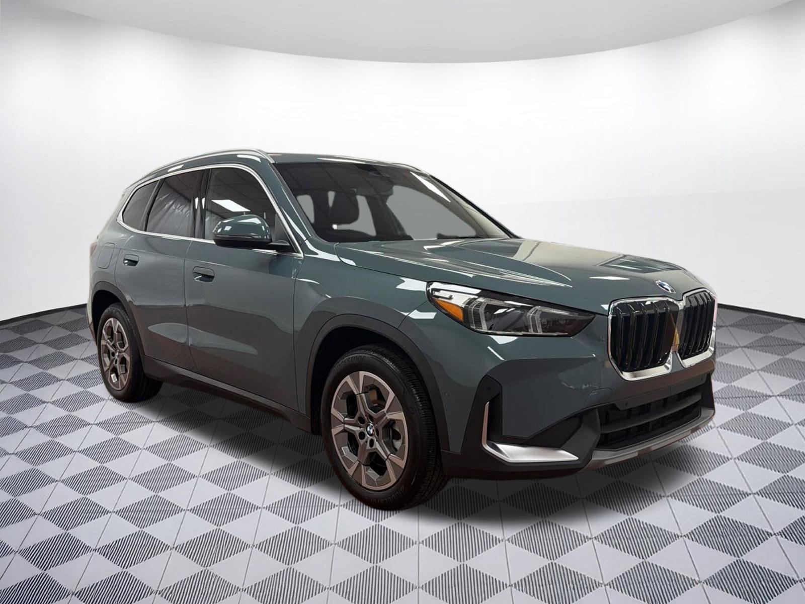 Certified 2023 BMW X1 xDrive28i w/ Convenience Package image 6
