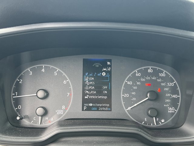 Used 2024 Toyota Corolla Cross L image 12