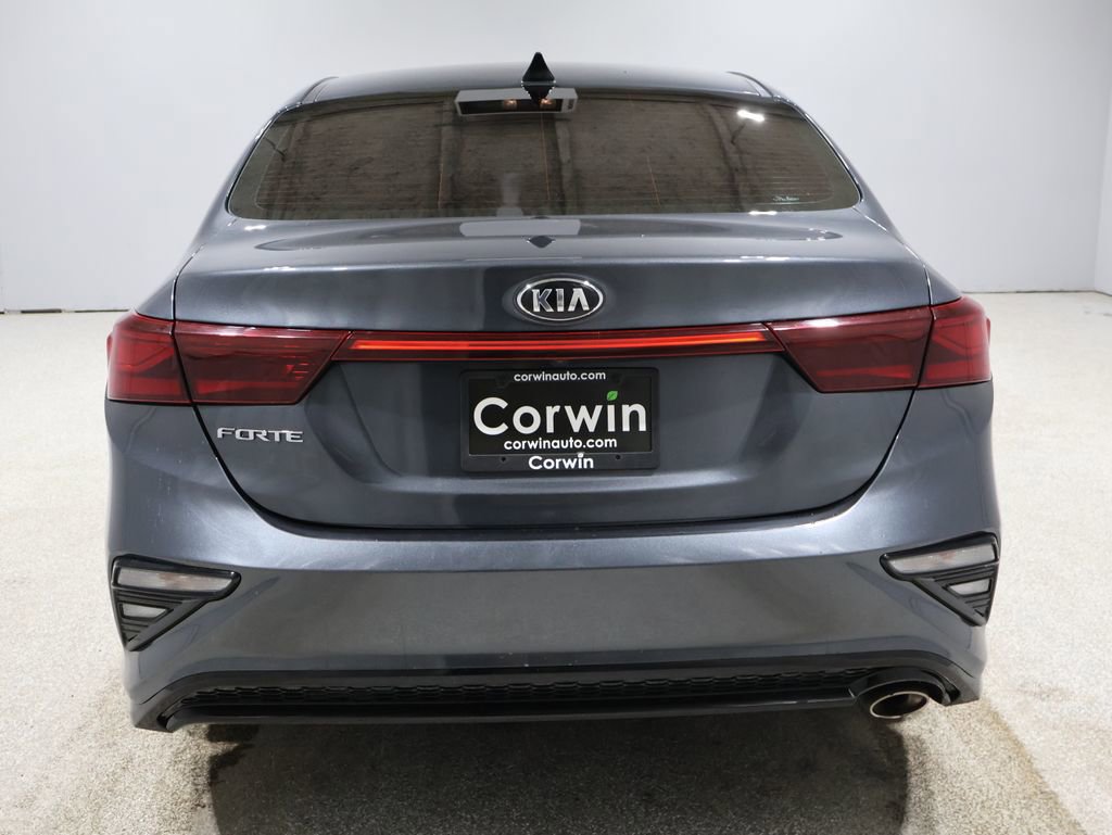 Used 2021 Kia Forte LXS image 3