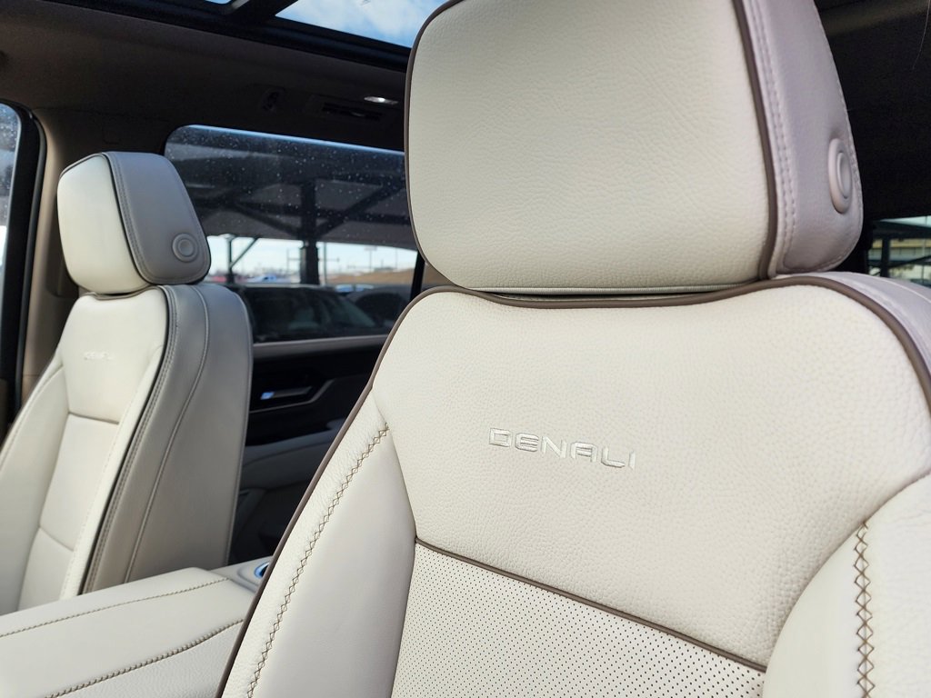 New 2026 GMC Yukon XL Denali w/ Sun & Power Step Package image 17