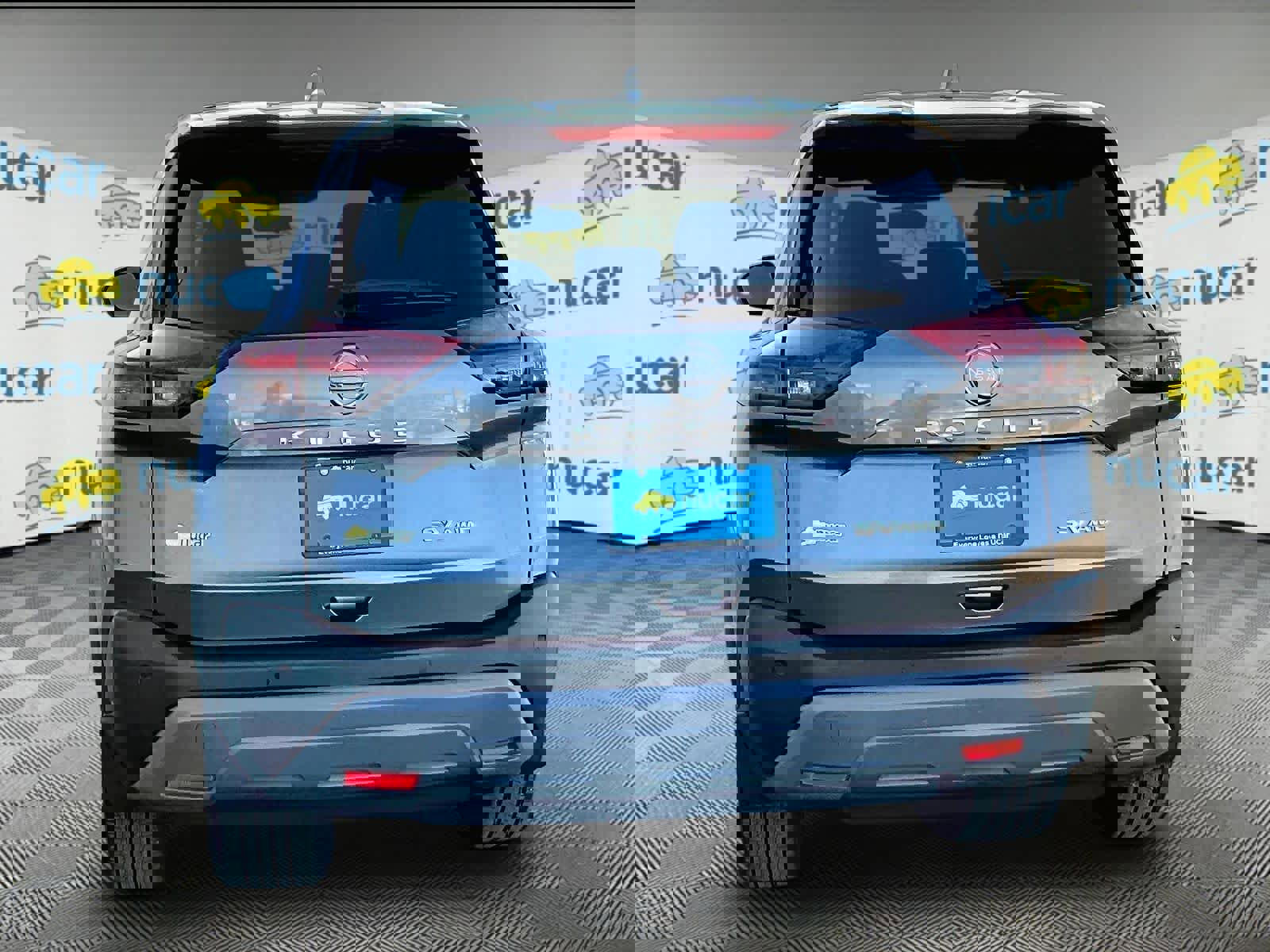 Used 2023 Nissan Rogue SV image 5