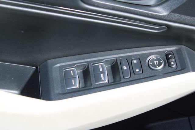Used 2023 Honda Accord EX image 10
