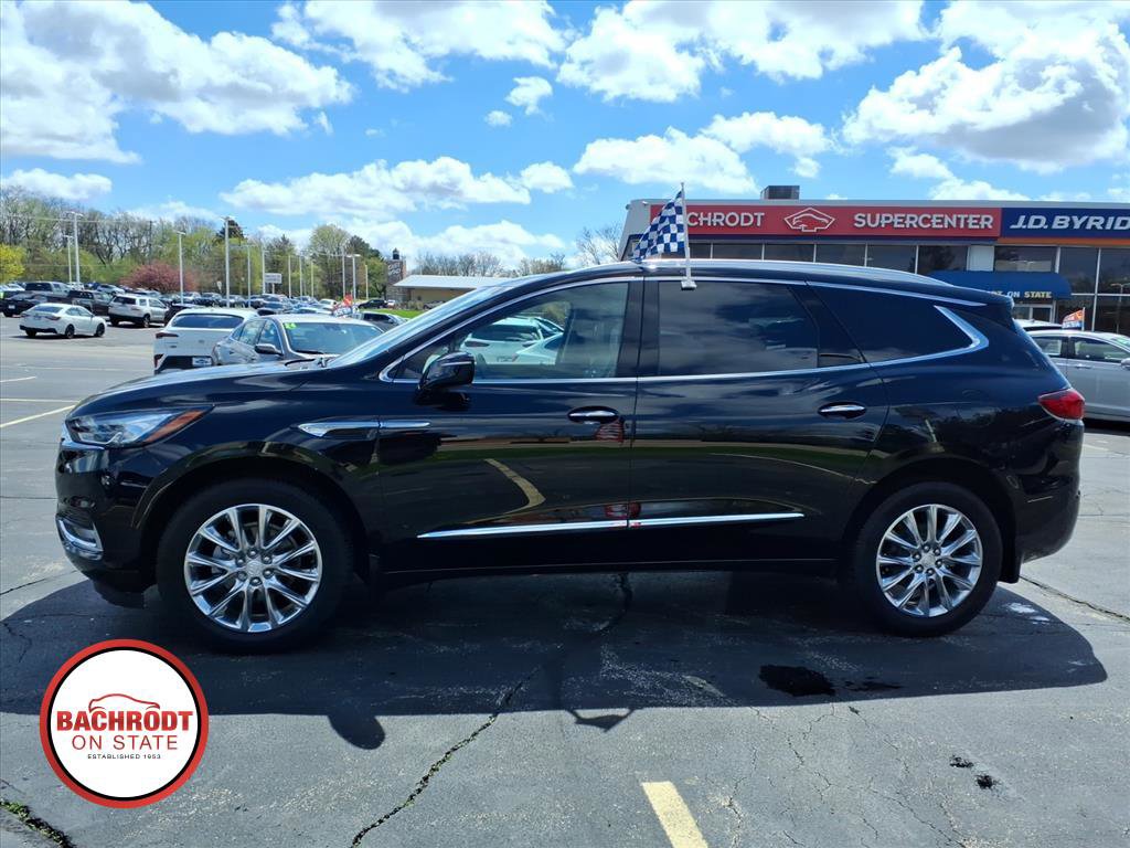 Used 2020 Buick Enclave Premium w/ Sun and Sites Package AWD/4WD image 4