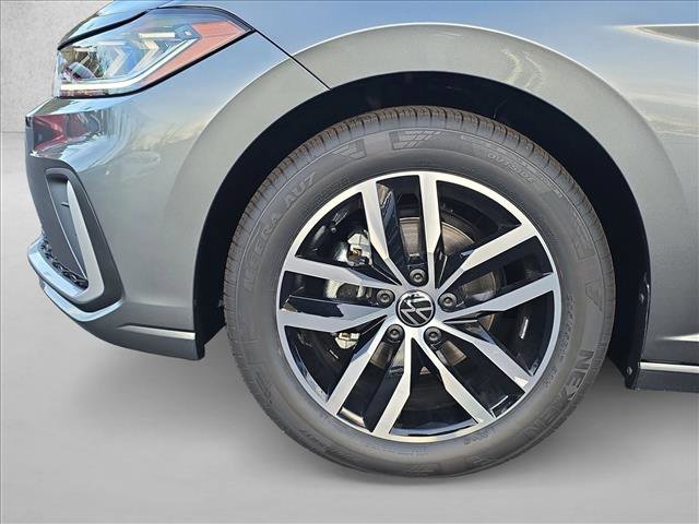 New 2026 Volkswagen Jetta SE FWD image 10