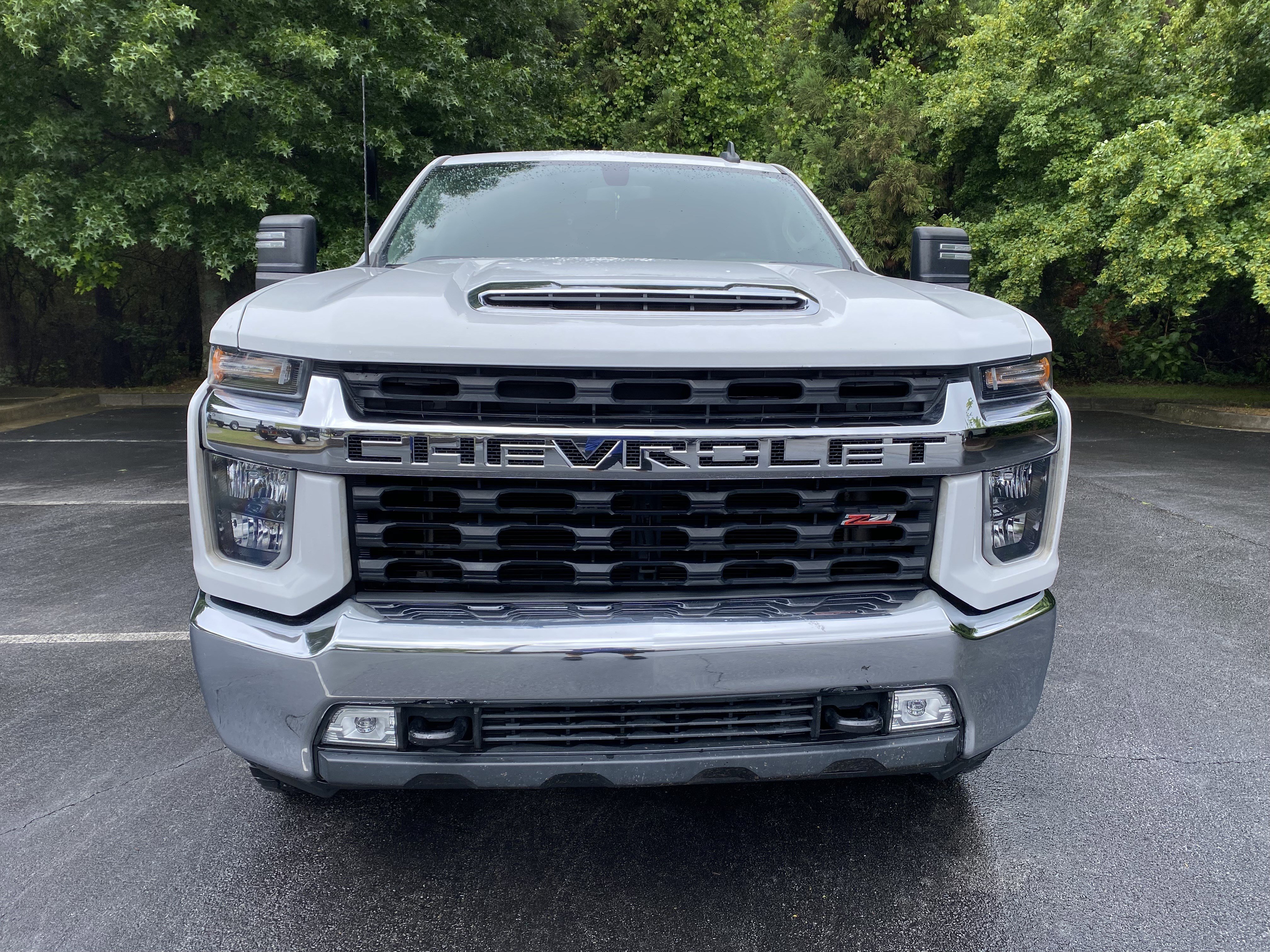 Used 2021 Chevrolet Silverado 2500 LT w/ Convenience Package AWD/4WD image 3