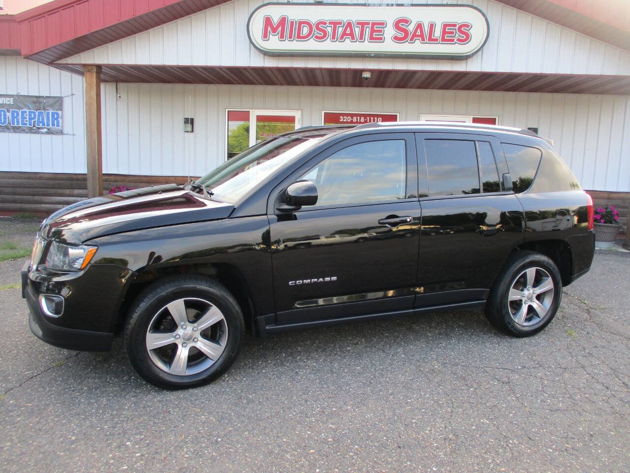 Used 2017 Jeep Compass High Altitude image 3