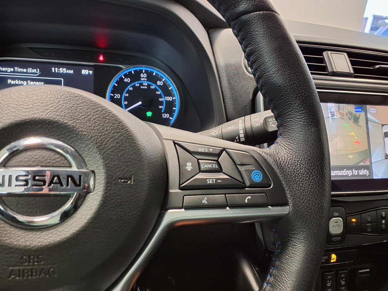 Used 2022 Nissan Leaf SV w/ SV Technology Package FWD image 28
