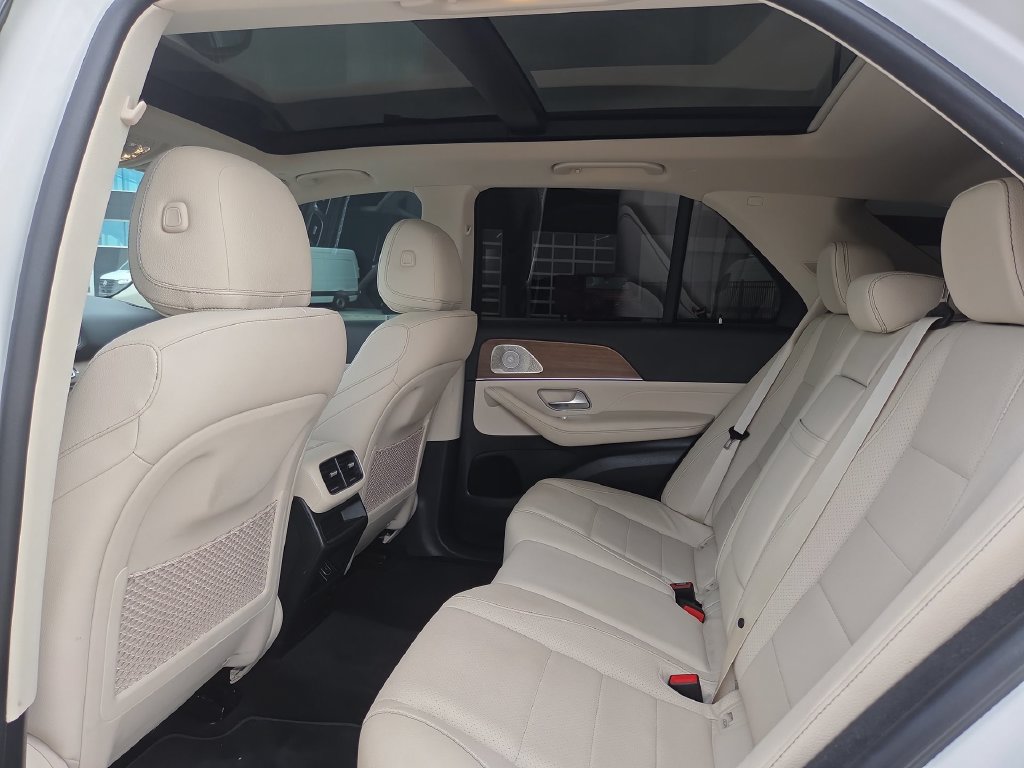 Used 2022 Mercedes-Benz GLE 450 4MATIC image 13