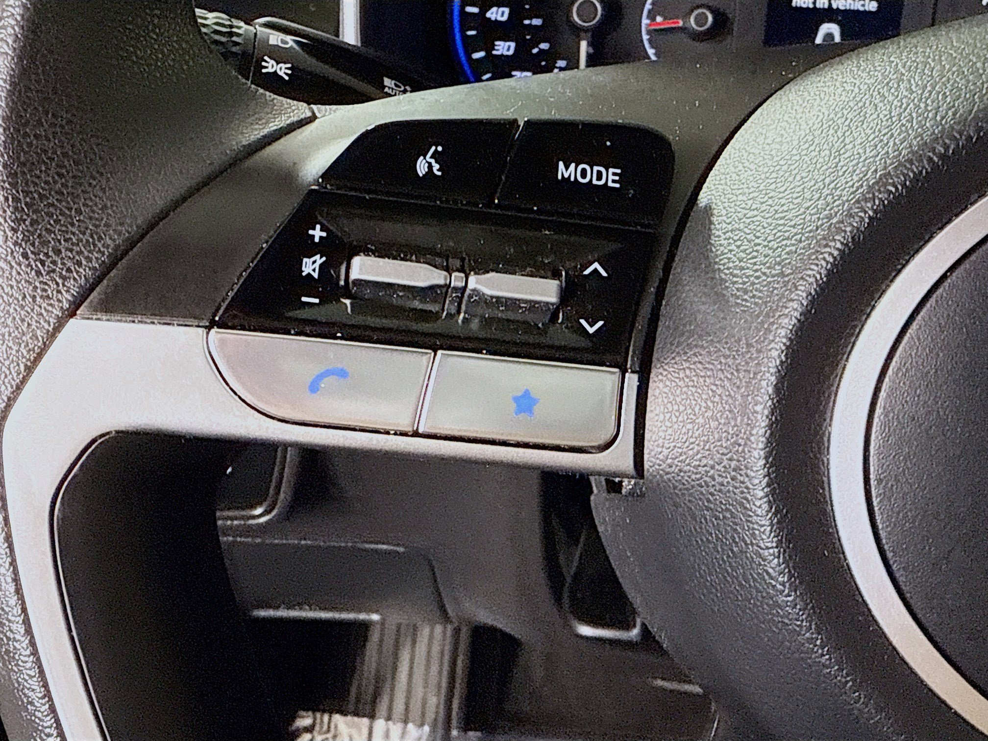 Used 2024 Hyundai Santa Cruz SEL image 14