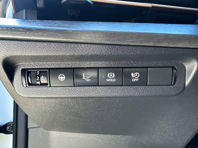 Used 2023 Nissan Ariya AWD image 26