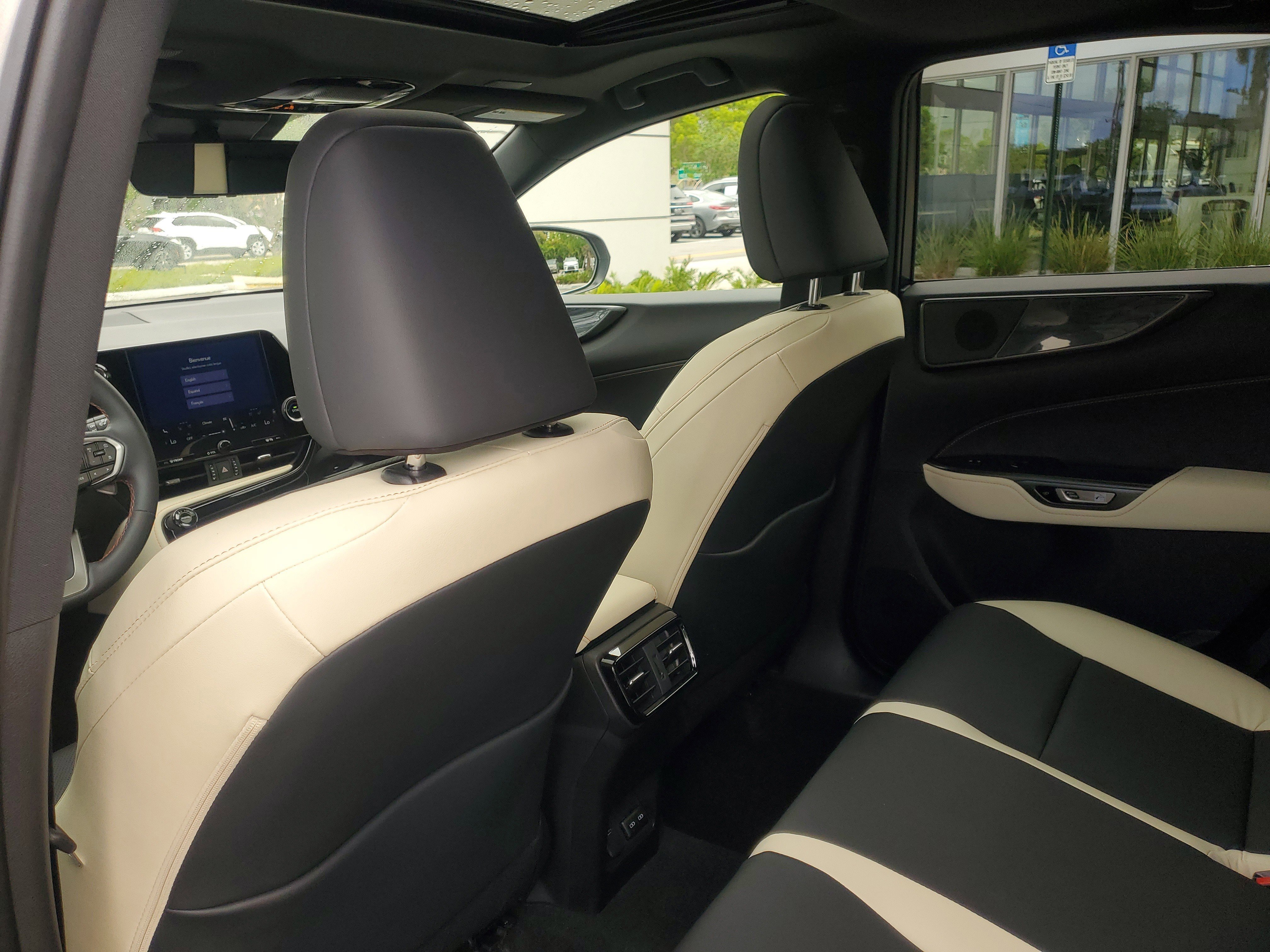 Used 2023 Lexus NX 350 AWD image 12