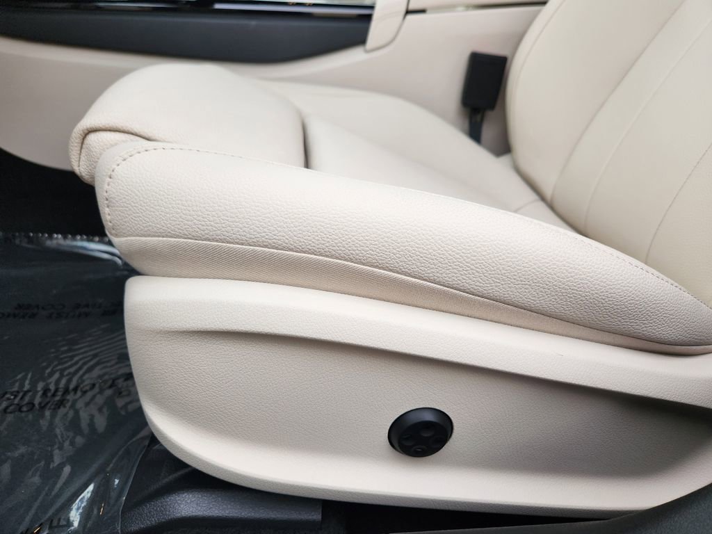 New 2026 Mercedes-Benz CLA 250 4MATIC image 23