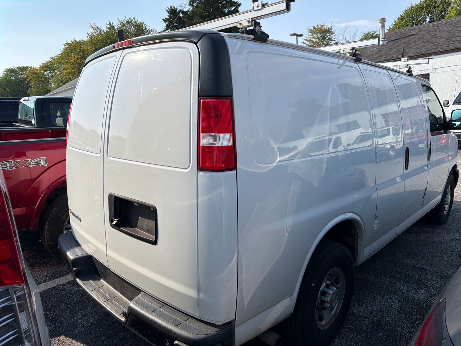 Used 2021 Chevrolet Express 2500 w/ Driver Convenience Package RWD image 6