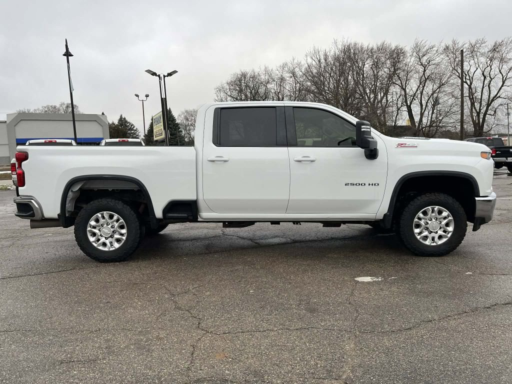Used 2020 Chevrolet Silverado 2500 LT w/ Z71 Off-Road Package image 5