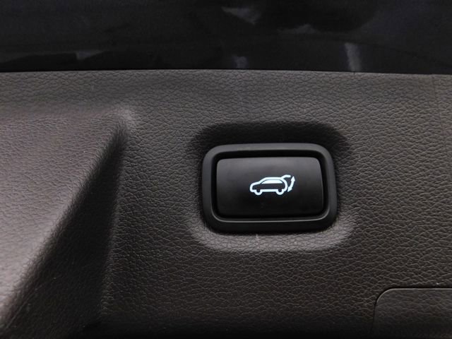 Used 2020 Hyundai Santa Fe SEL w/ Convenience + Premium Package image 13