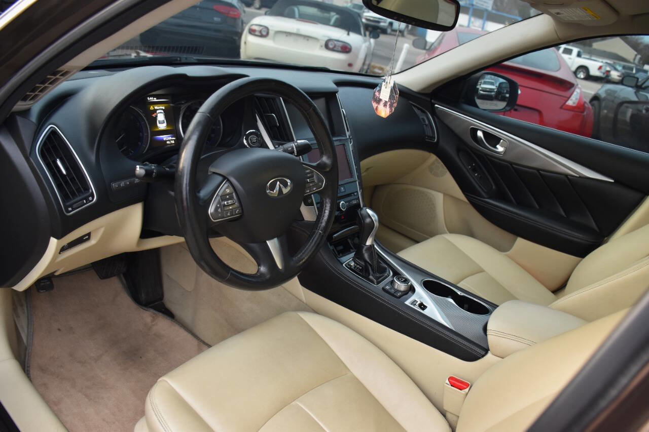 Used 2015 INFINITI Q50 Premium w/ Navigation Package AWD/4WD image 11