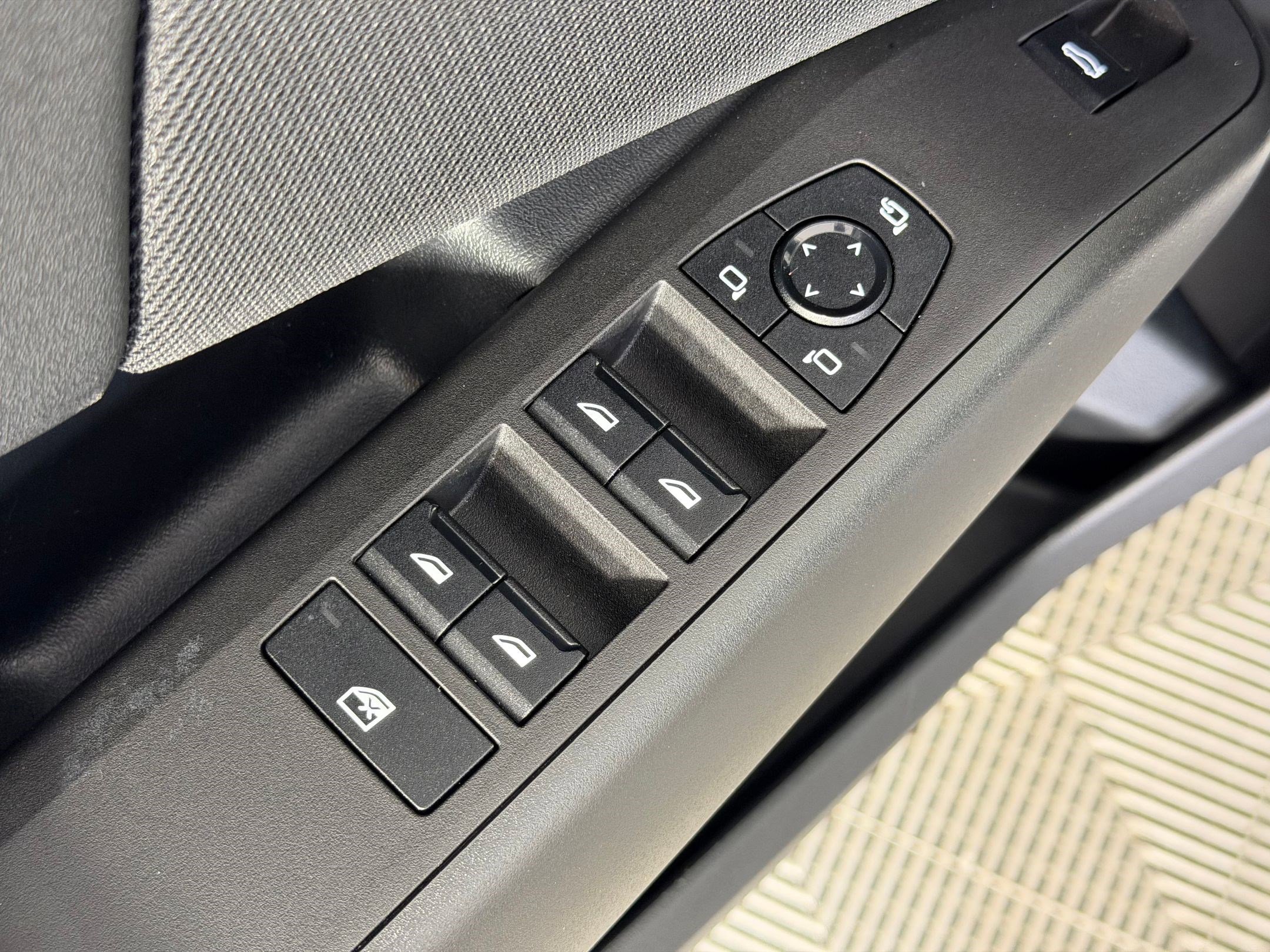 Used 2025 BMW X3 xDrive30i w/ Premium Package image 10