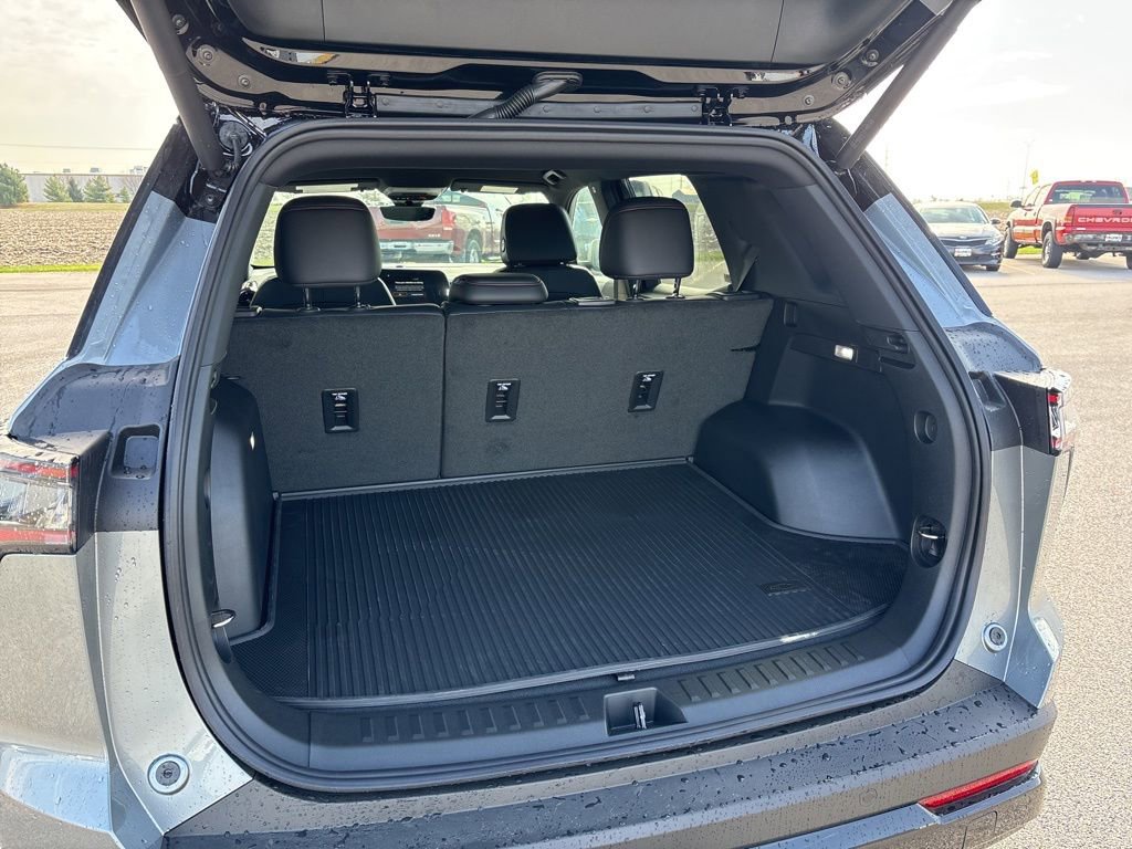 New 2026 Chevrolet Equinox RS image 8