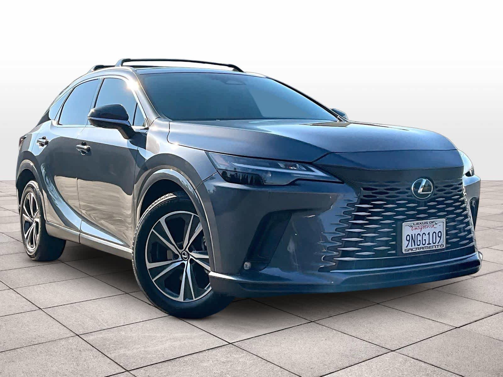 Used 2024 Lexus RX 350 Premium image 2