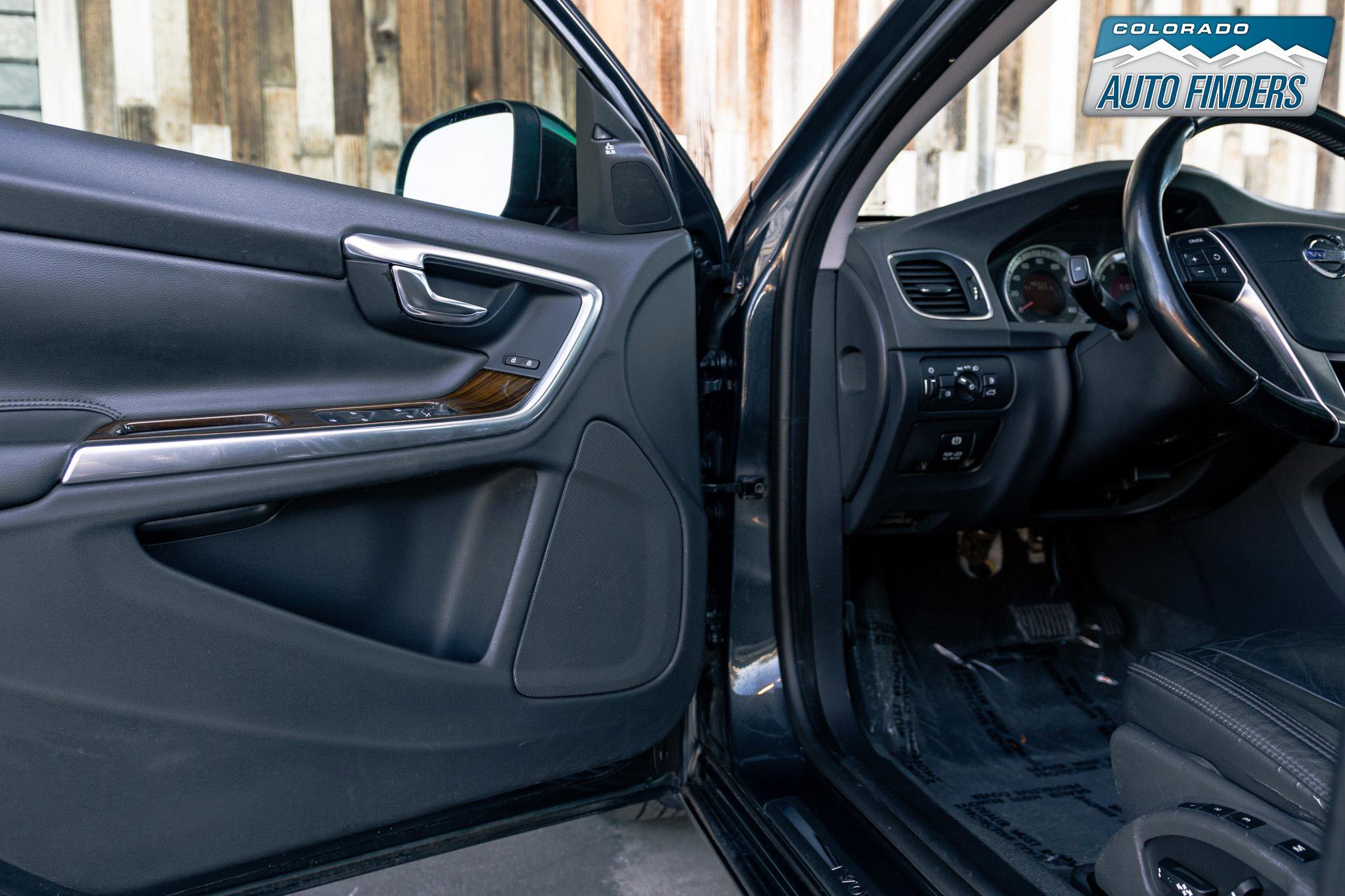 Used 2013 Volvo S60 T5 image 9