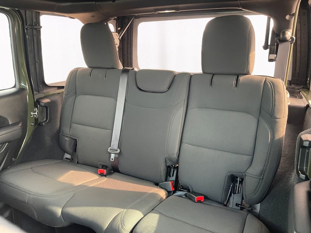 Used 2022 Jeep Wrangler Unlimited Sport image 13