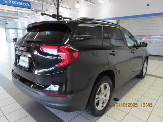 Used 2022 GMC Terrain SLE w/ Driver Convenience Package image 13