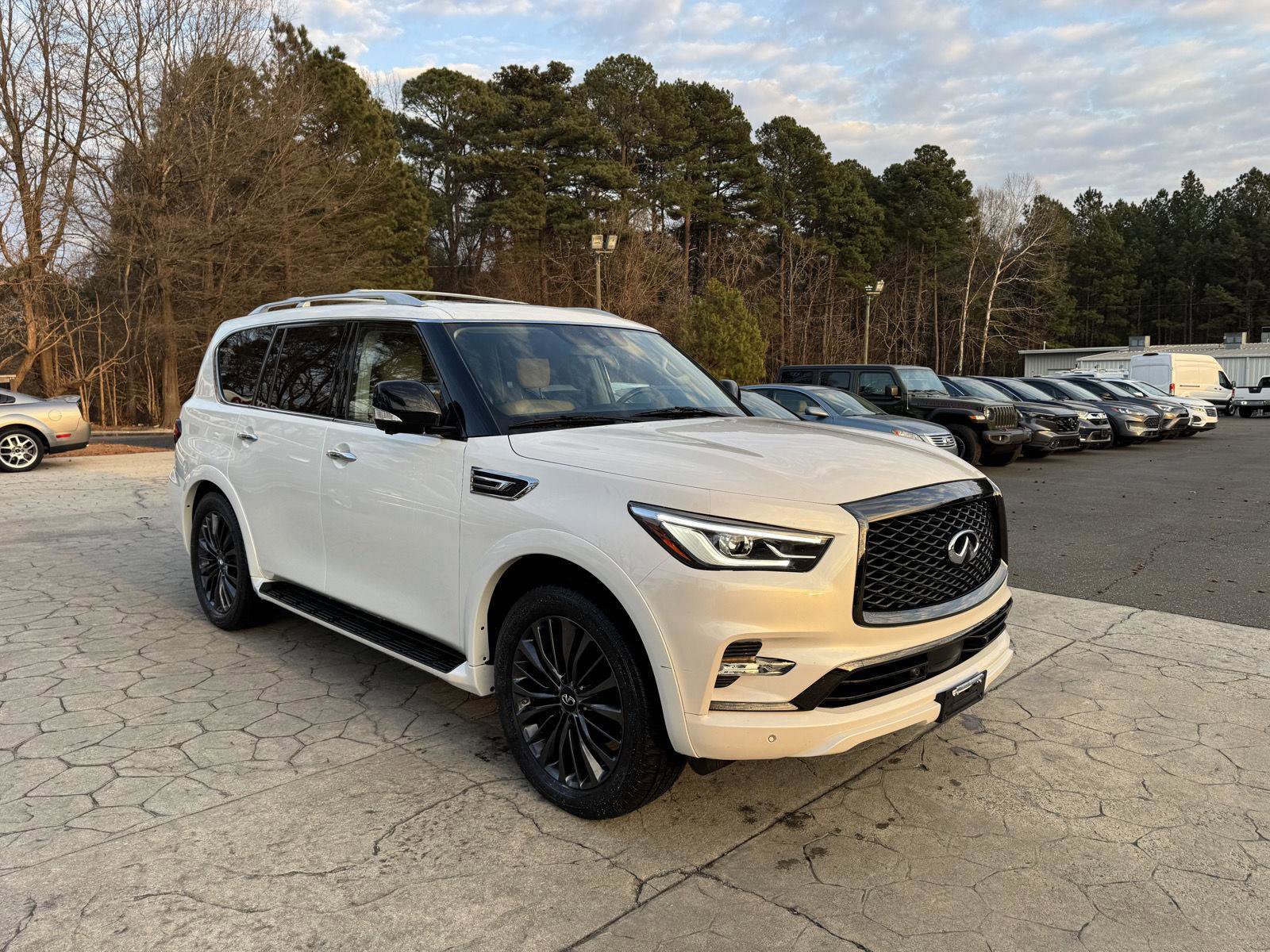Used 2021 INFINITI QX80 Premium Select w/ All-Season Package image 19